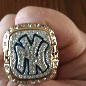 New York Yankees Rivera retirement ring